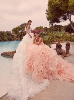 Tulle ballgown wedding dress